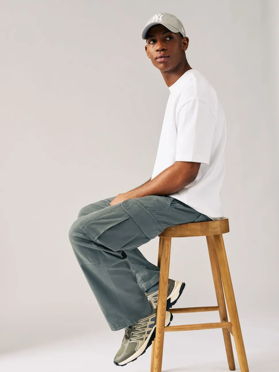 Grey Charcoal Relaxed Fit Cotton Stretch Cargo Trousers