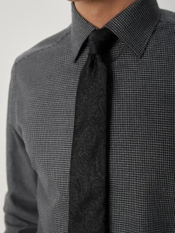 Grey Texture/ Black Paisley Regular Fit Shirt And Tie Party Pack
