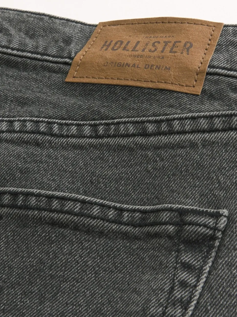 Hollister Loose Blue Light Wash 5 Pocket Jeans