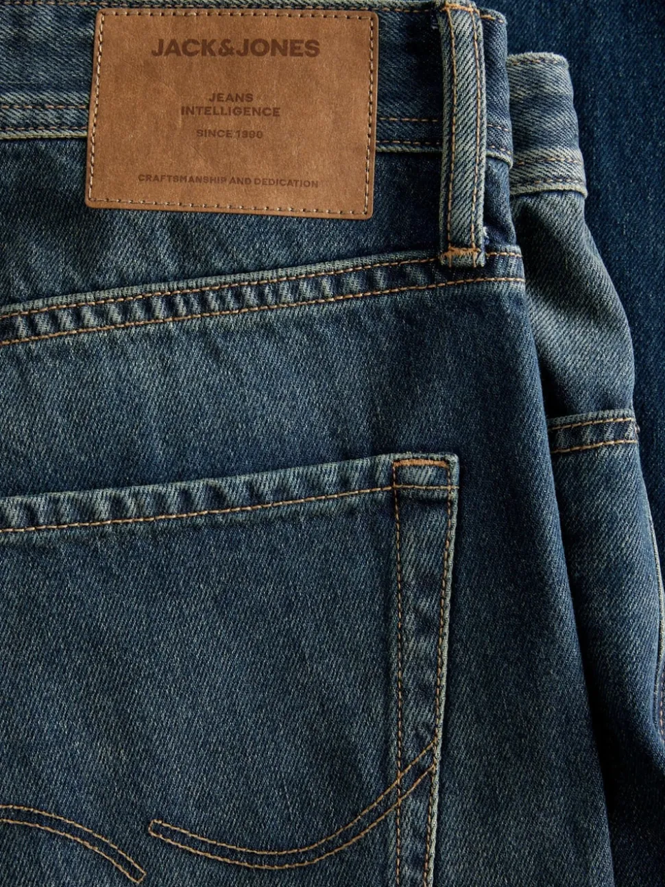 JACK & JONES Blue Relaxed Fit Chris Jeans