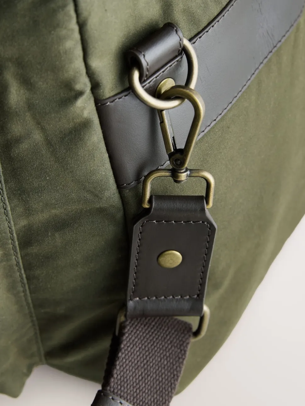 Khaki Green Wax Cotton Weekend Holdall Bag