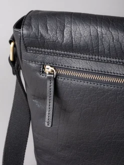 Lakeland Leather Black Large Keswick Leather Messenger Bag