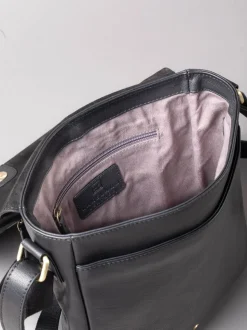 Lakeland Leather Black Medium Keswick Messenger Bag