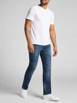 Lee Maddox Straight Fit Extreme Motion Jeans