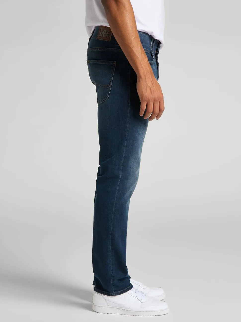 Lee Mid Blue Denim Straight Fit Extreme Motion MVP Jeans