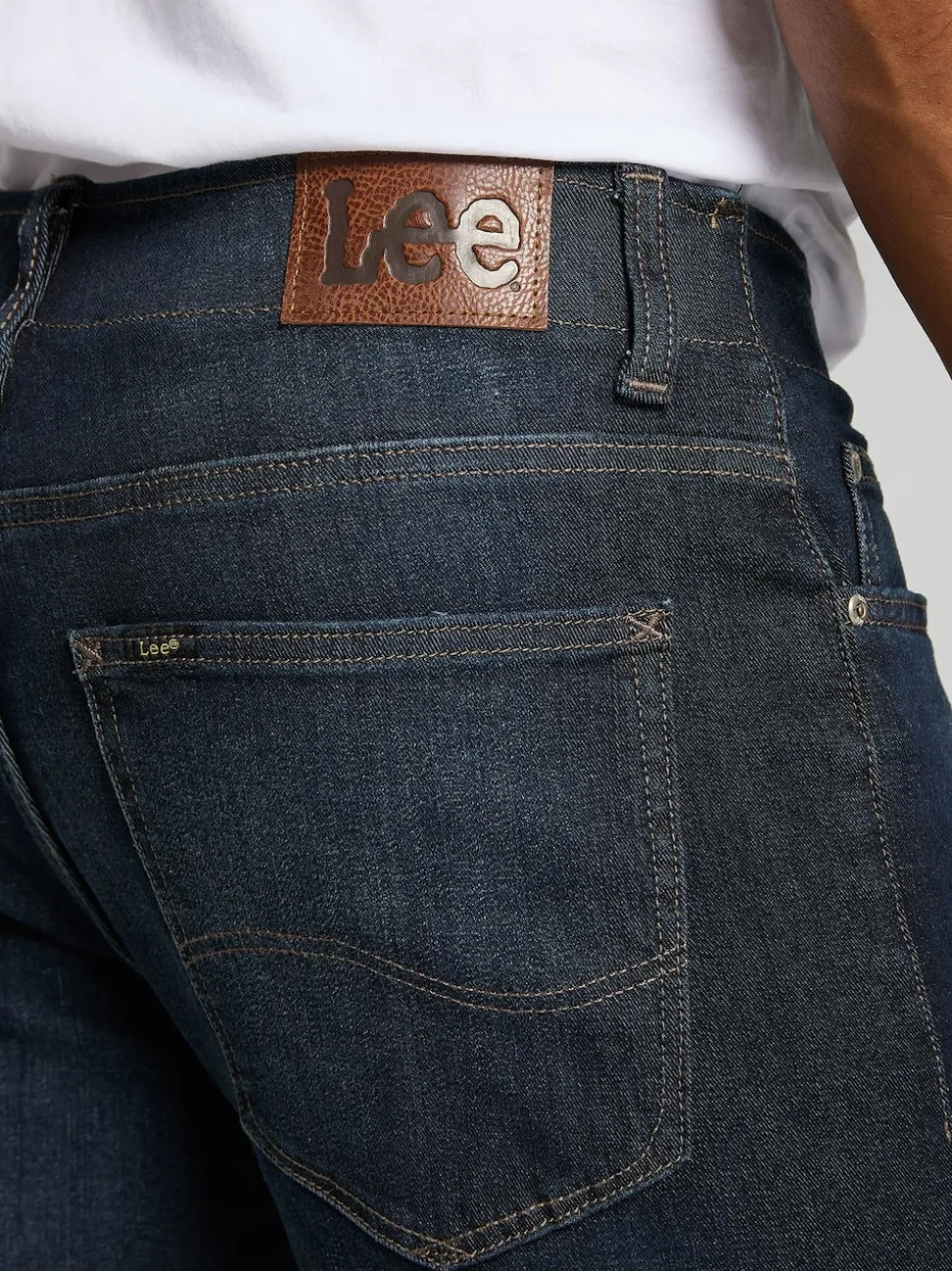 Lee Trip Straight Fit Extreme Motion Jeans