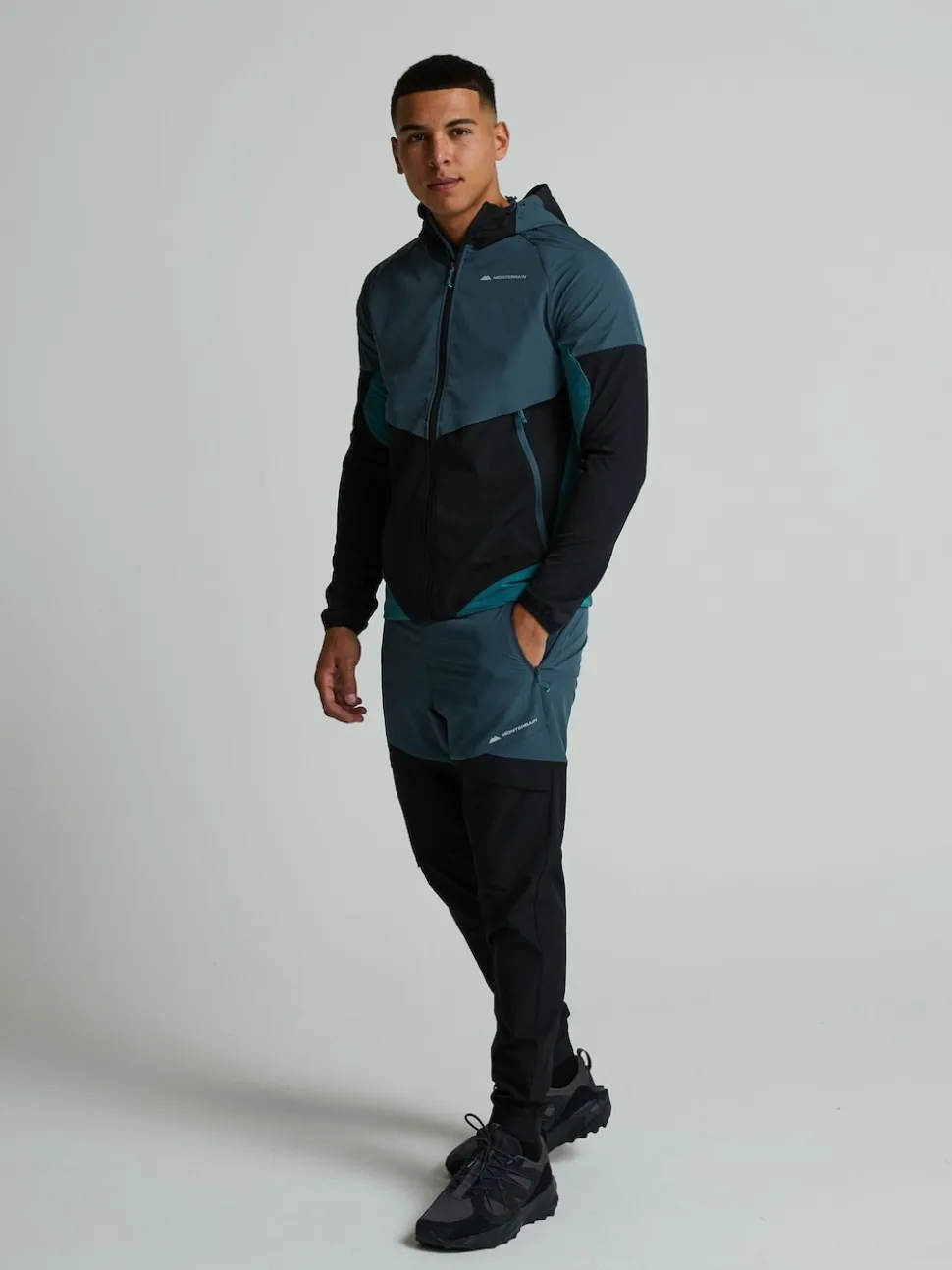 Monterrain Black Vault Woven Running Pants