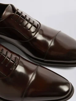 MOSS Brown John White Guildhall Oxford Shoes