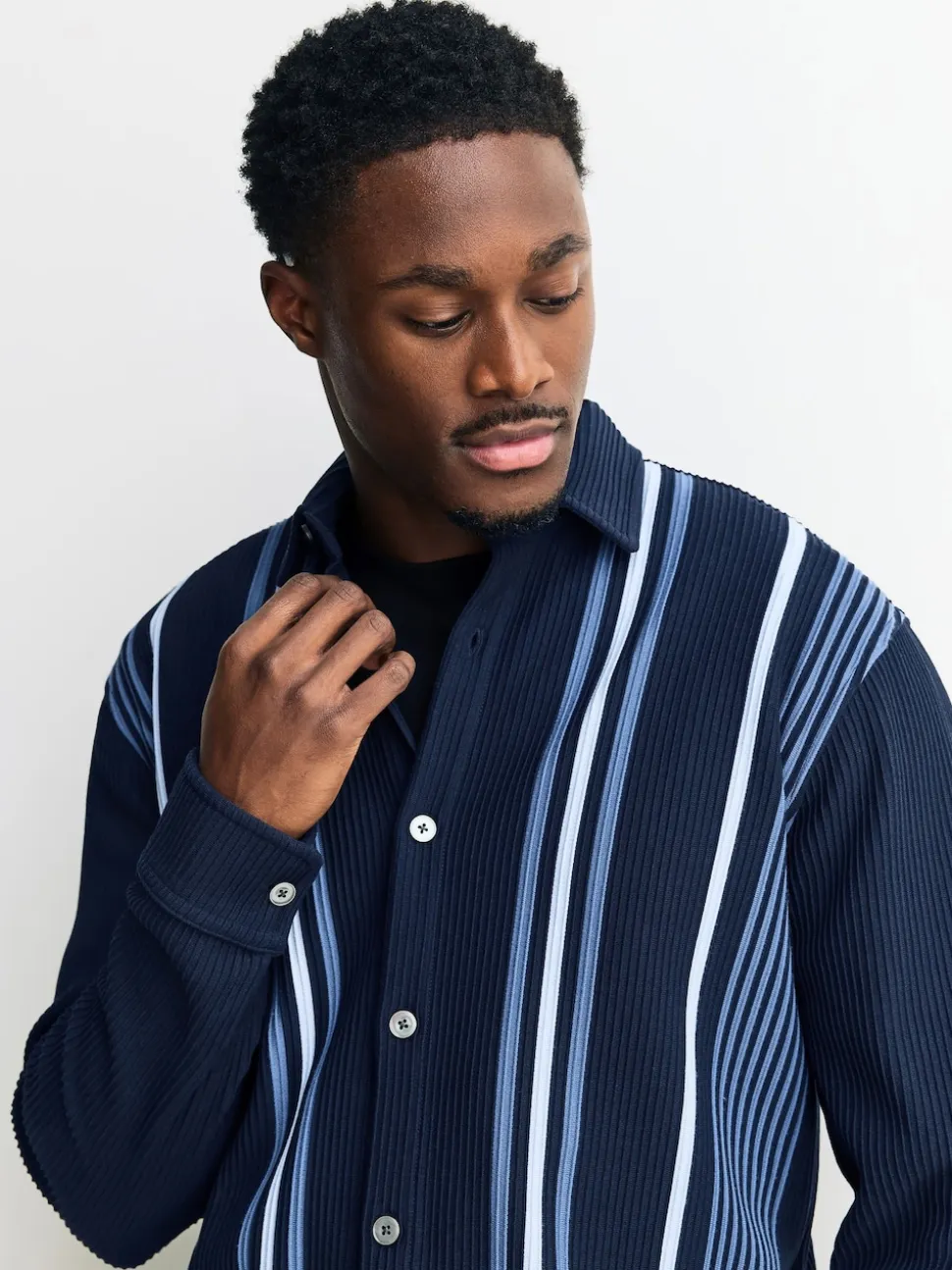 Navy Blue / White Stripe Short Sleeve Jersey Shirt
