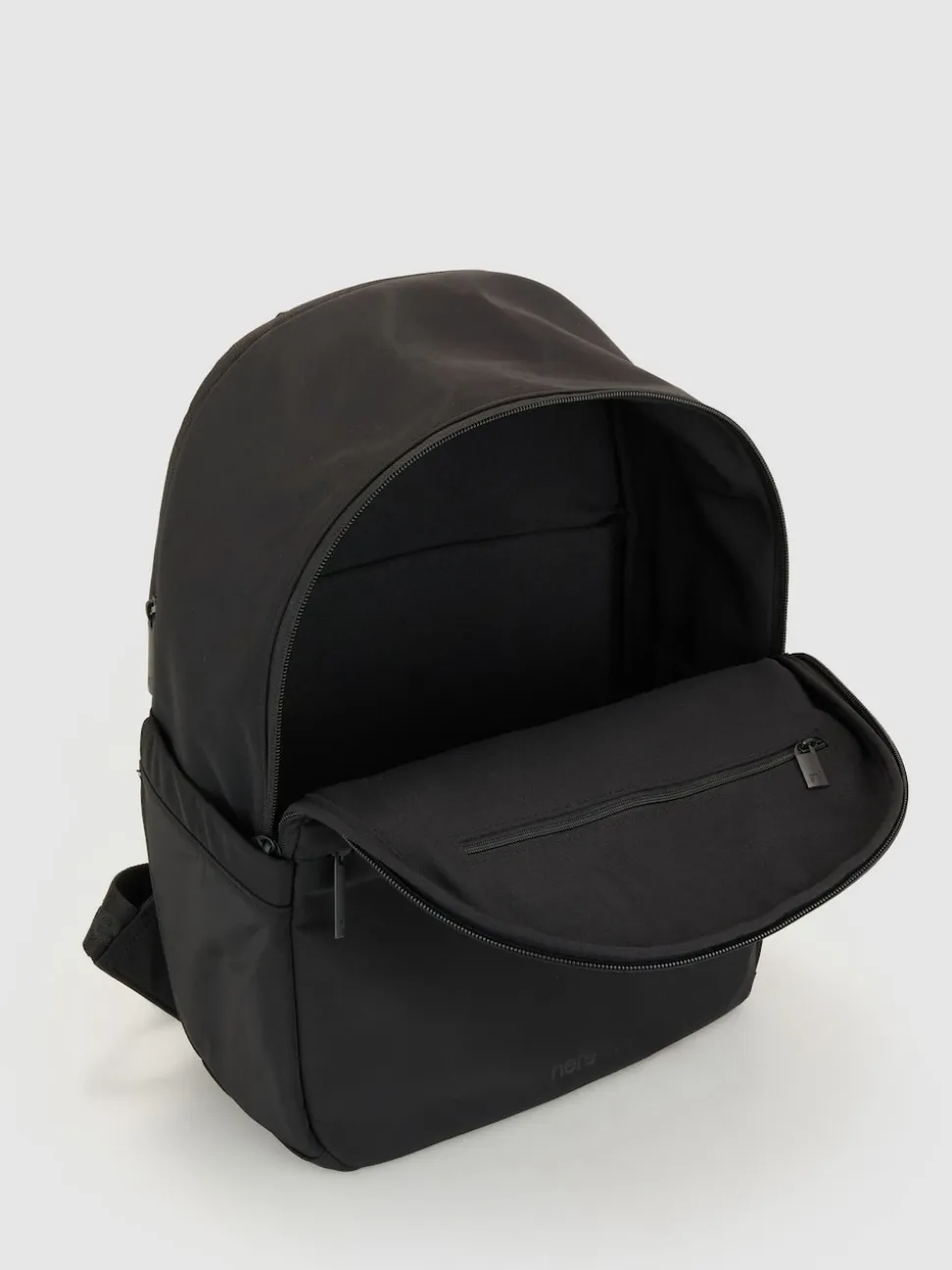 Nere Black Seeker Backpack