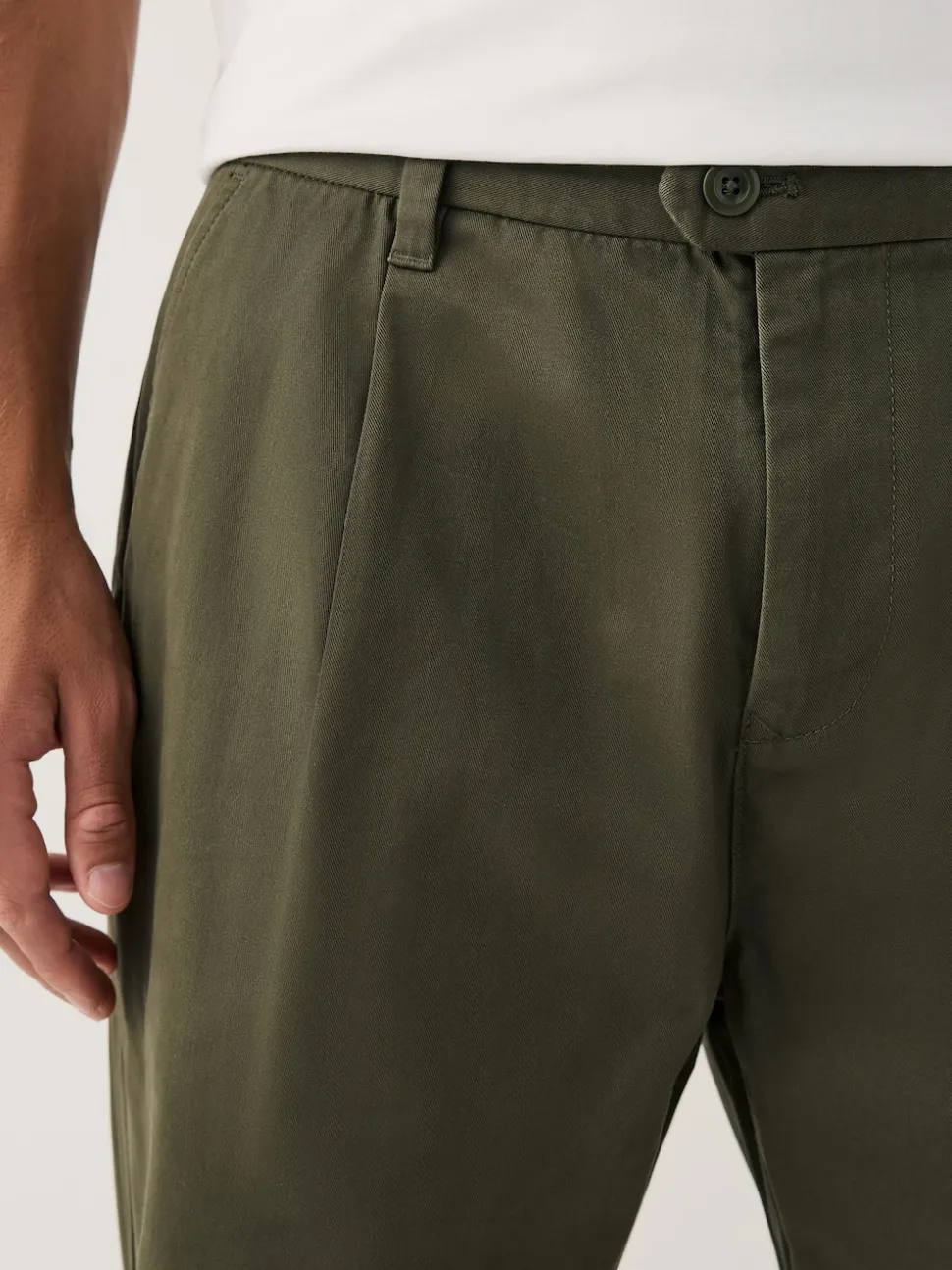 Olive Green Regular Tapered Fit Single Pleated Stretch Chinos Trousers