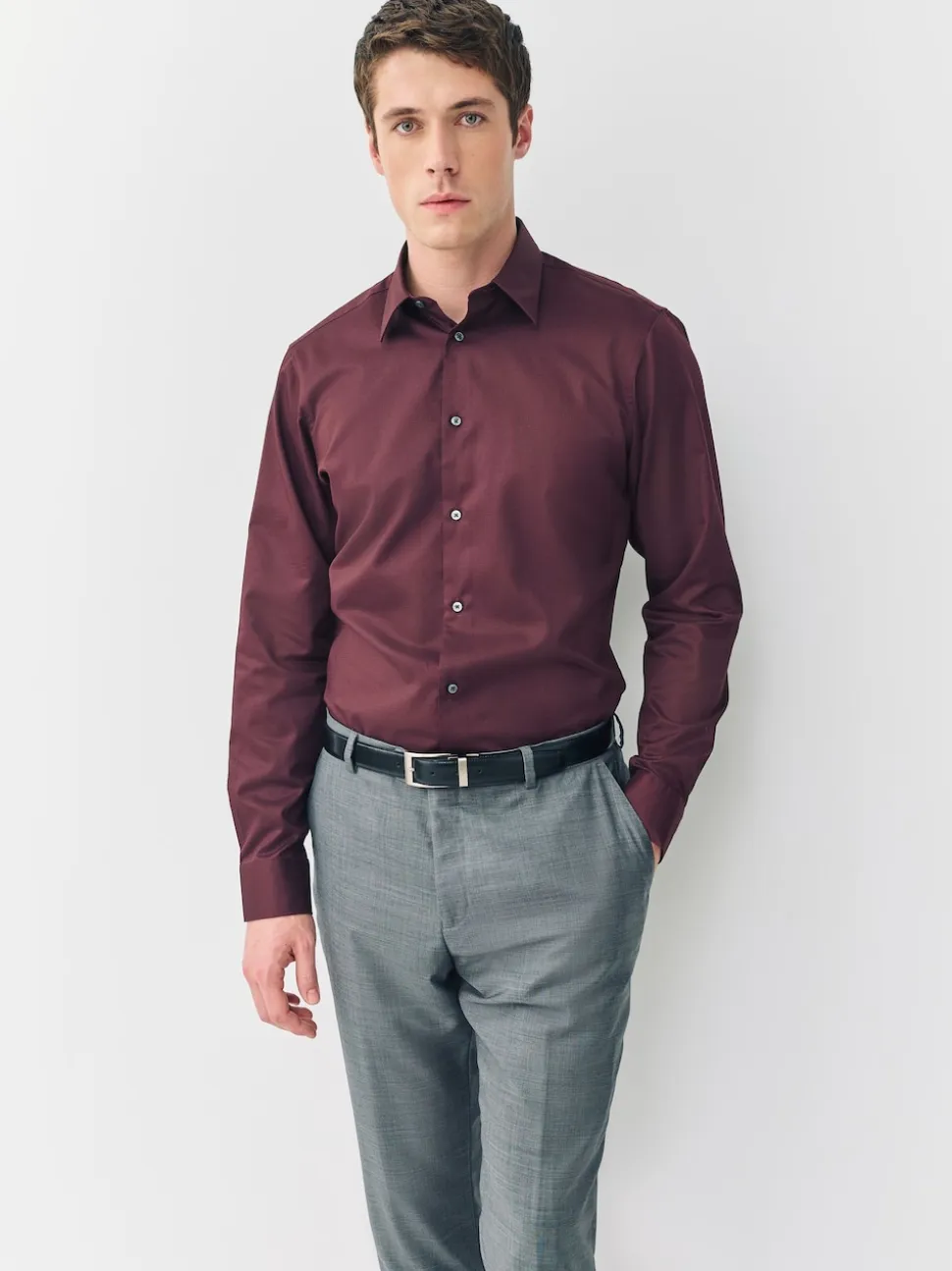 Red Slim Fit Easy Care Textured Single Cuff Smart Shirt