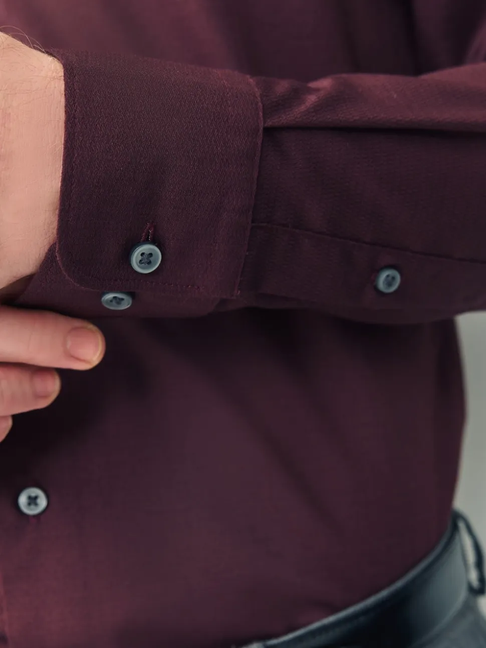 Red Slim Fit Easy Care Textured Single Cuff Smart Shirt
