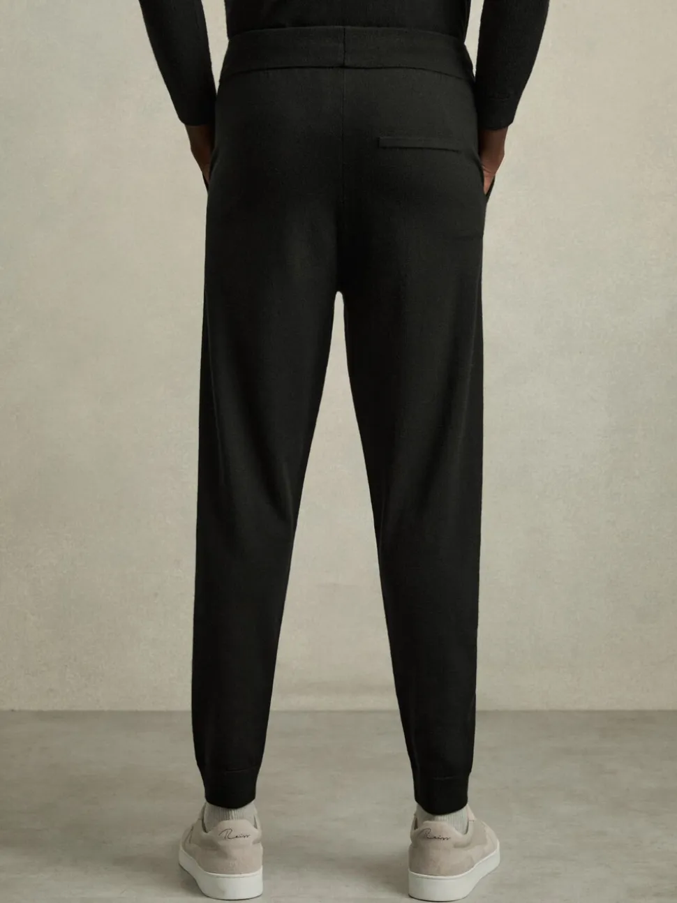Reiss Black Billings Merino-Blend Stretch Joggers