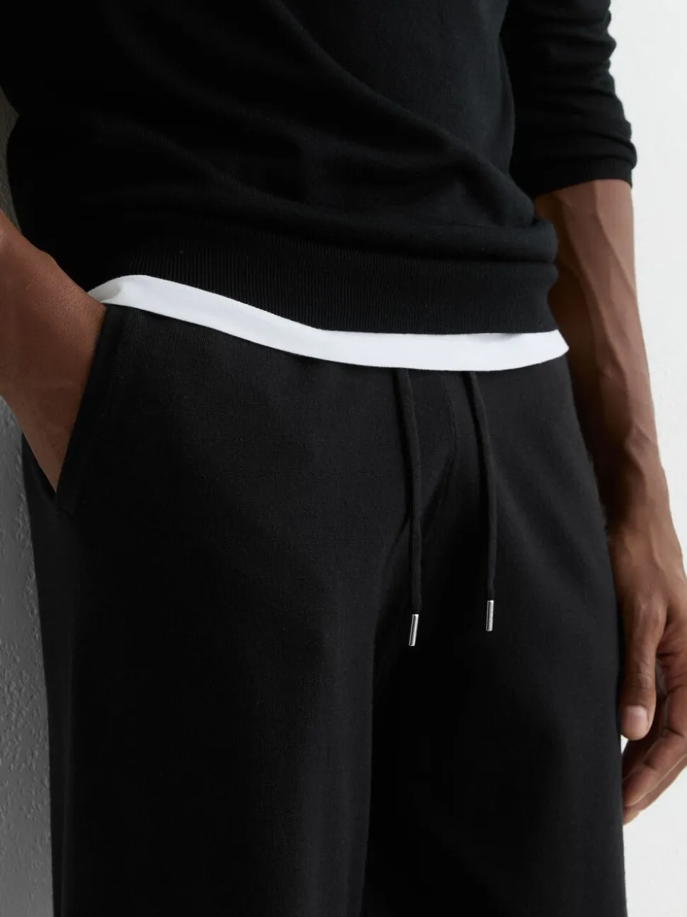 Reiss Black Billings Merino Wool-Blend Cuffed Joggers