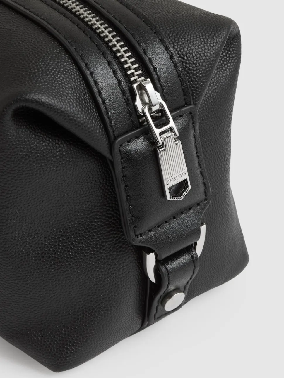 Reiss Black Cillian Micro-Grain Leather Washbag
