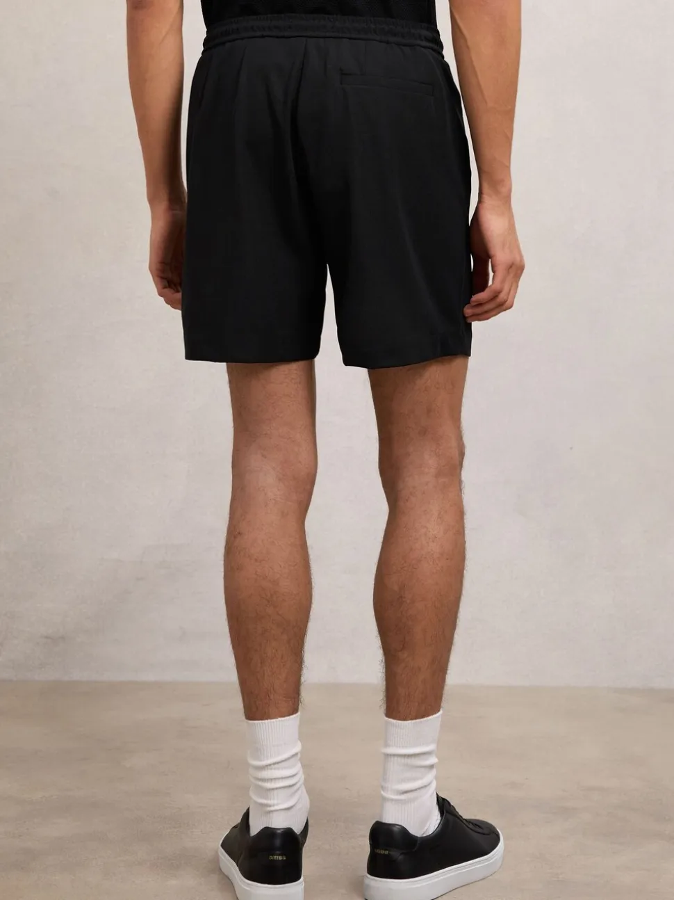Reiss Black Newmark Textured Drawstring Shorts