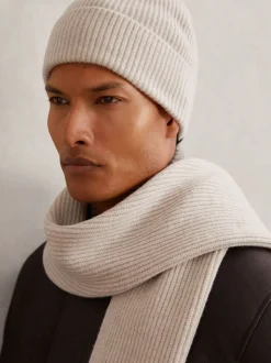 Reiss Light Oatmeal Melange Chesterfield Gs Merino Wool Scarf and Beanie Gift Set