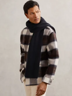 Reiss Navy Chesterfield Gs Merino Wool Scarf and Beanie Gift Set