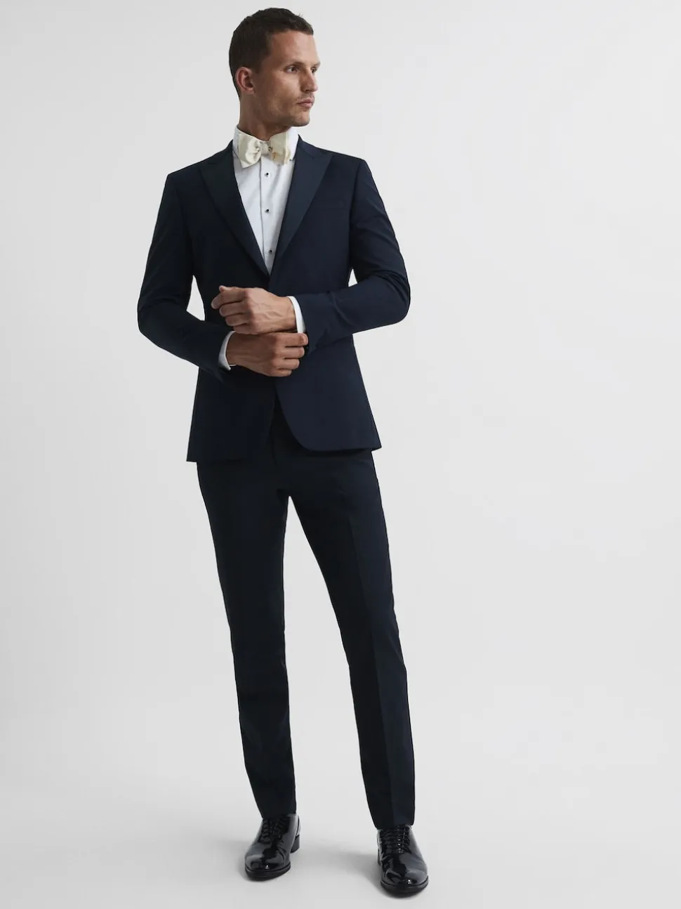 Reiss Navy Poker Modern Fit Performance Dinner Jacket