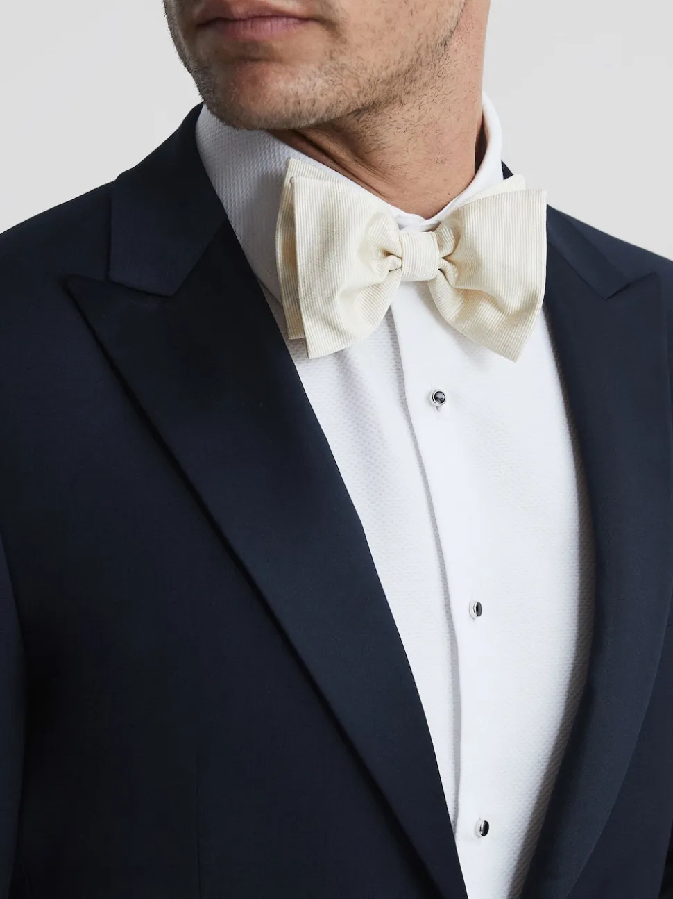 Reiss Navy Poker Modern Fit Performance Dinner Jacket