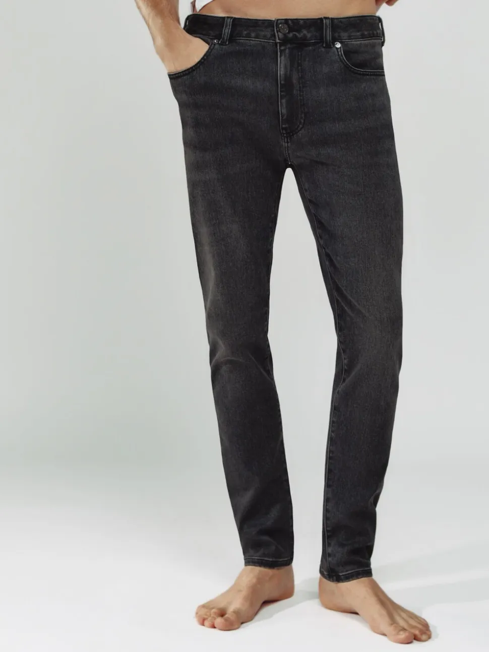 Reiss Washed Black Maddison Tapered Slim-Fit Jeans