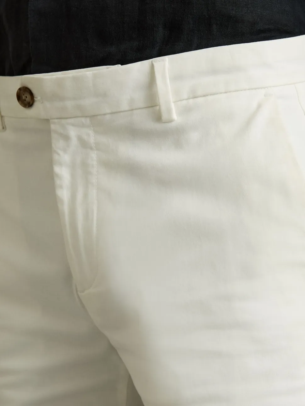 Reiss White Wicket Cotton Chino Shorts with Stretch