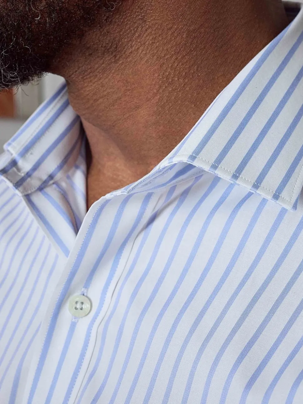 Savile Row Company Blue Classic Fit Striped Cotton Poplin Single Cuff Formal Shirt