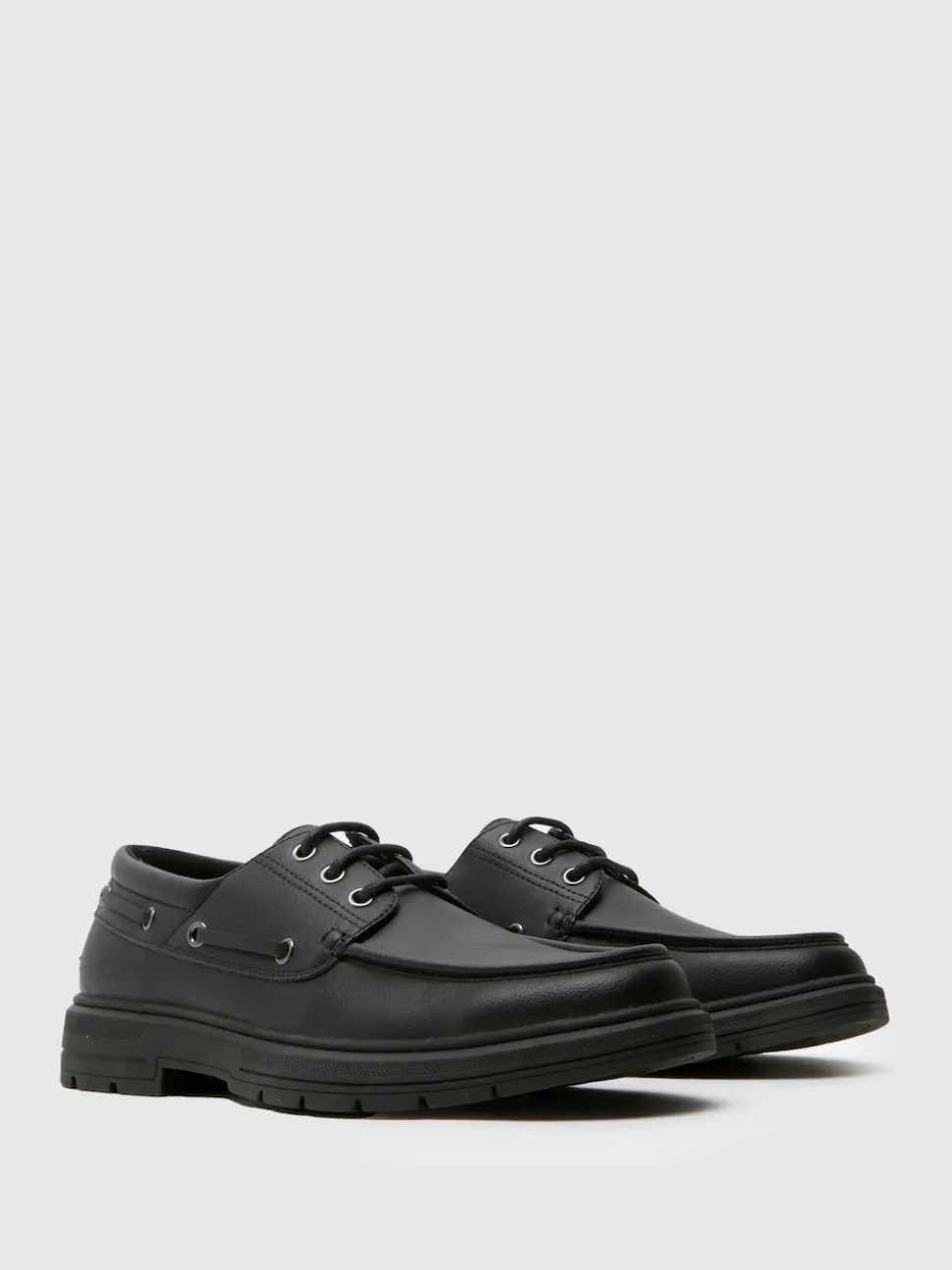 Schuh Black Parks Lace Up Boat Shoes