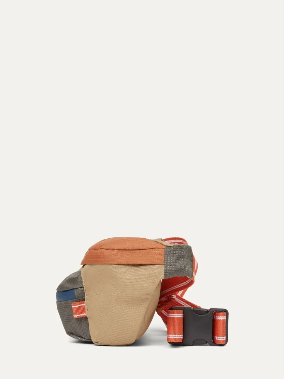 Sealskinz Newgate Hiking Cross-Body Brown Bag