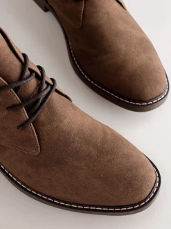 Tan Brown Chukka Boots