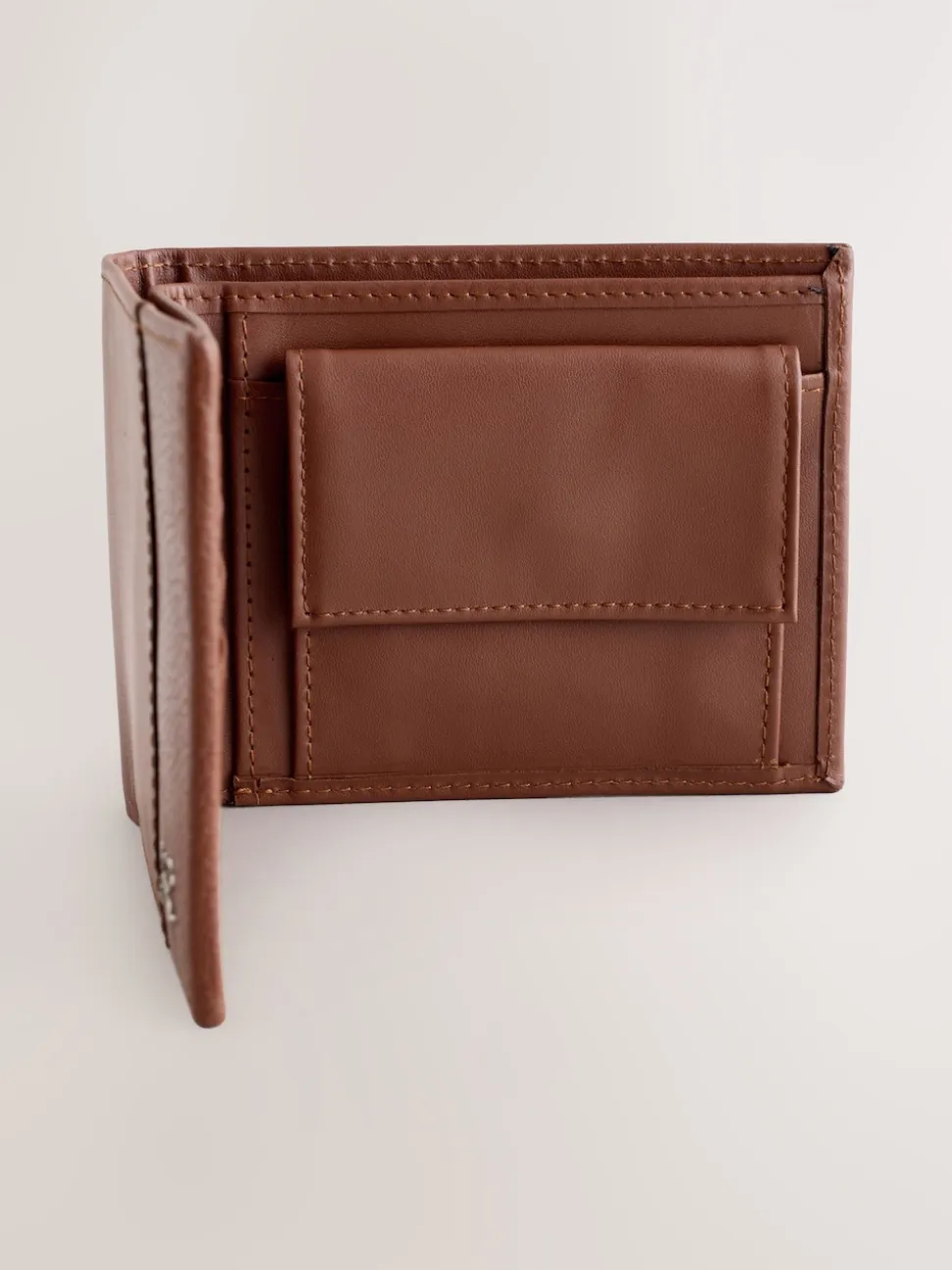 Tan Brown Leather Bifold Wallet