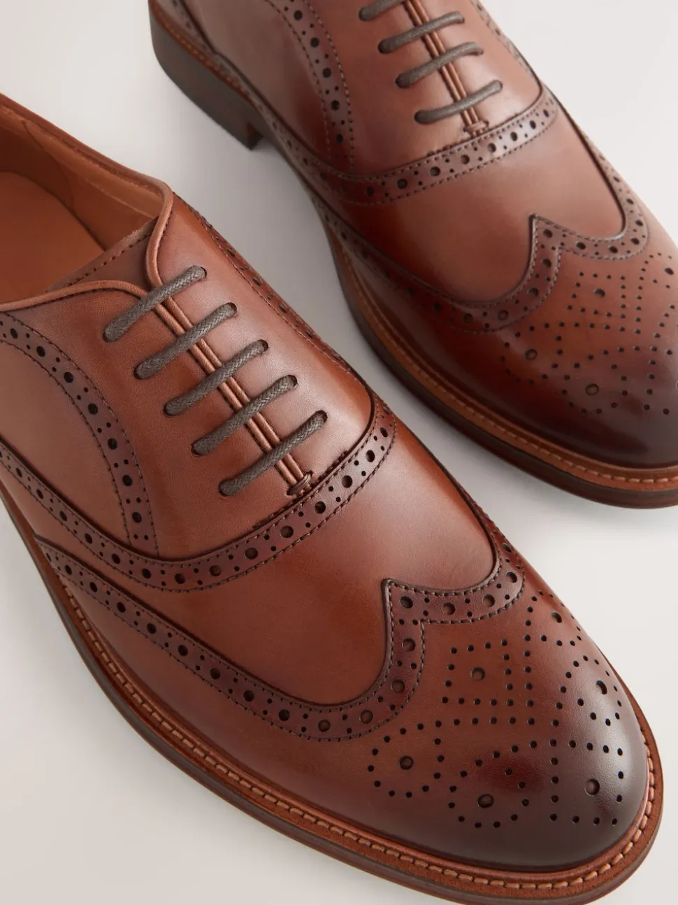 Tan Brown Oxford Wingcap Leather Shoes
