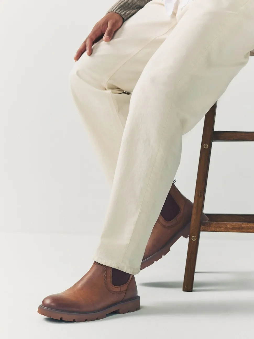 Tan Brown Relaxed Chelsea Boots