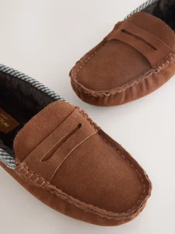 Tan Brown Signature Suede Fabric Trim Moccasin Slippers