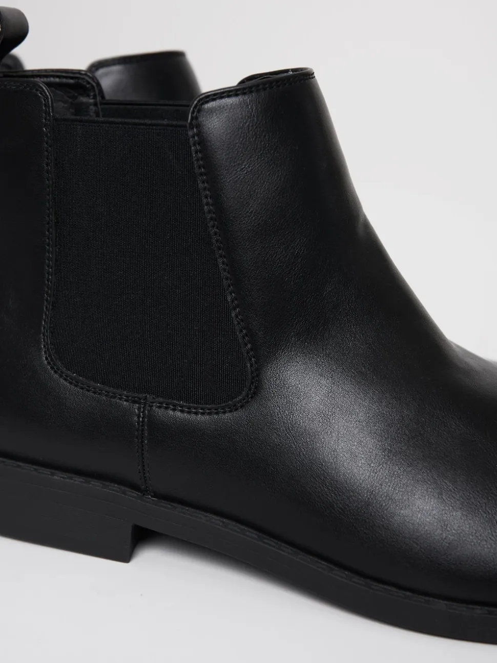 Threadbare Black Chelsea Boots