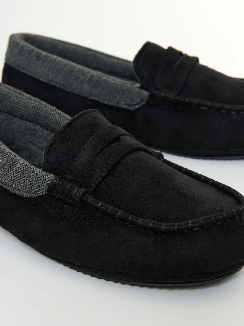 Threadbare Black Faux Suede Fabric Trim Moccasin Slippers