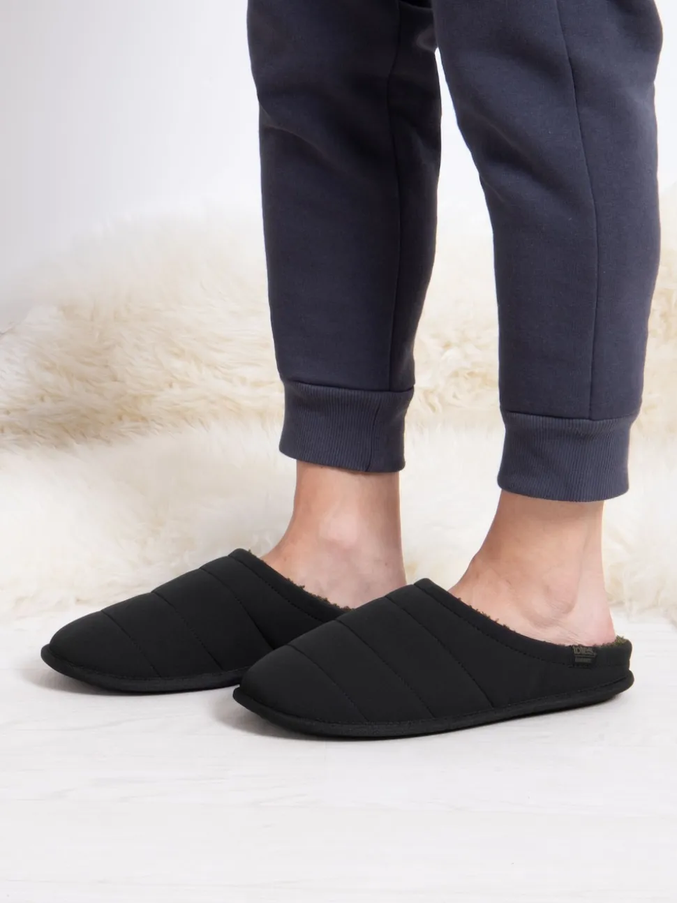 Totes Black Mens Isotoner Sport Quilted Mule Slippers