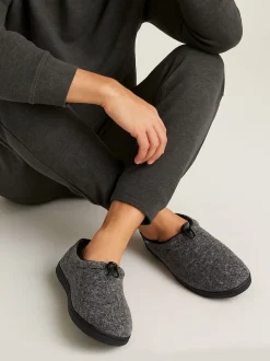 Totes Grey Isotoner Mens Felt Full Back Slippers With Pull Toggle