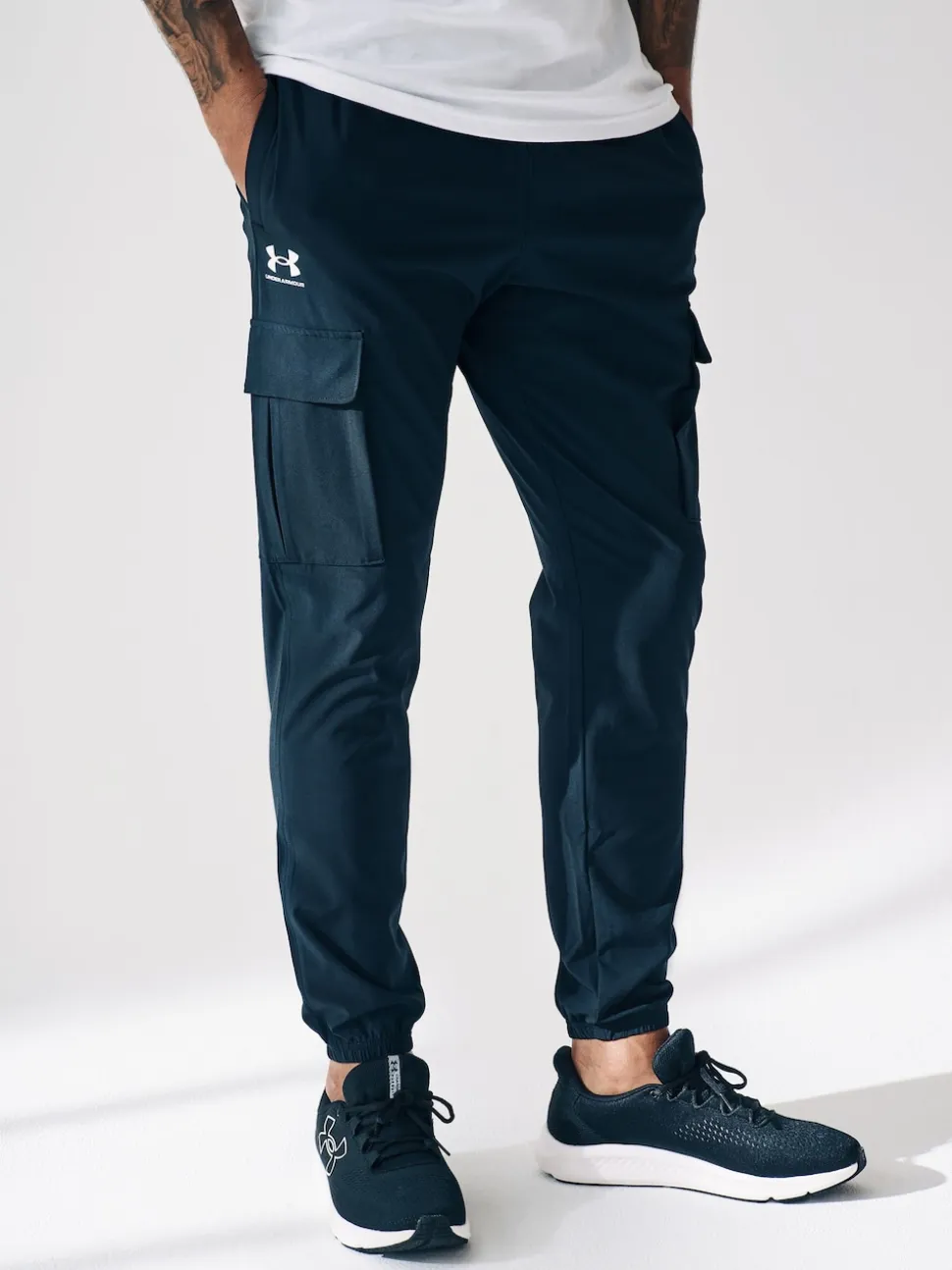 Under Armour Black Vibe Woven Cargo Pants
