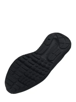 Under Armour Jet Black Surge 4 Trainers