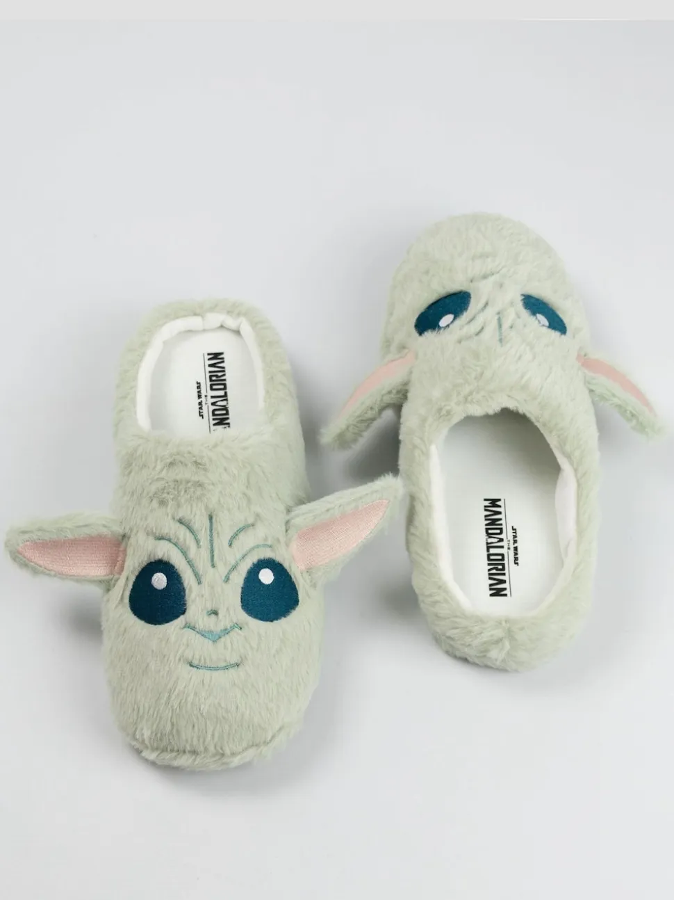 Vanilla Underground Green Star Wars Grogu Slippers