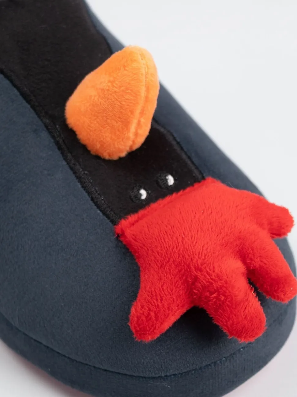 Vanilla Underground Grey Wallace And Gromit Feathers McGraw Slippers