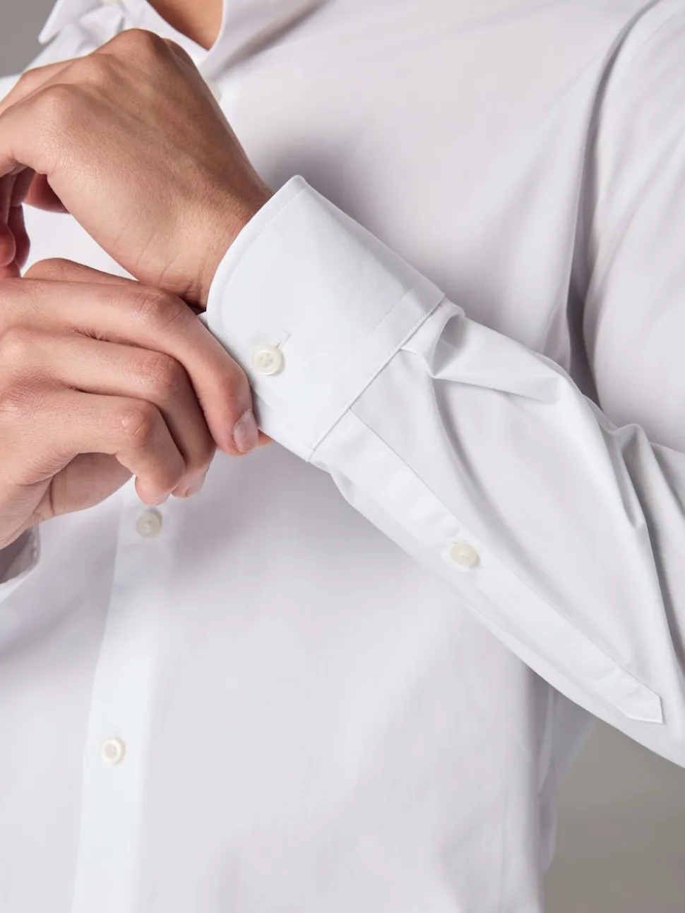 White Skinny Fit Easy Care Single Cuff Smart Shirt