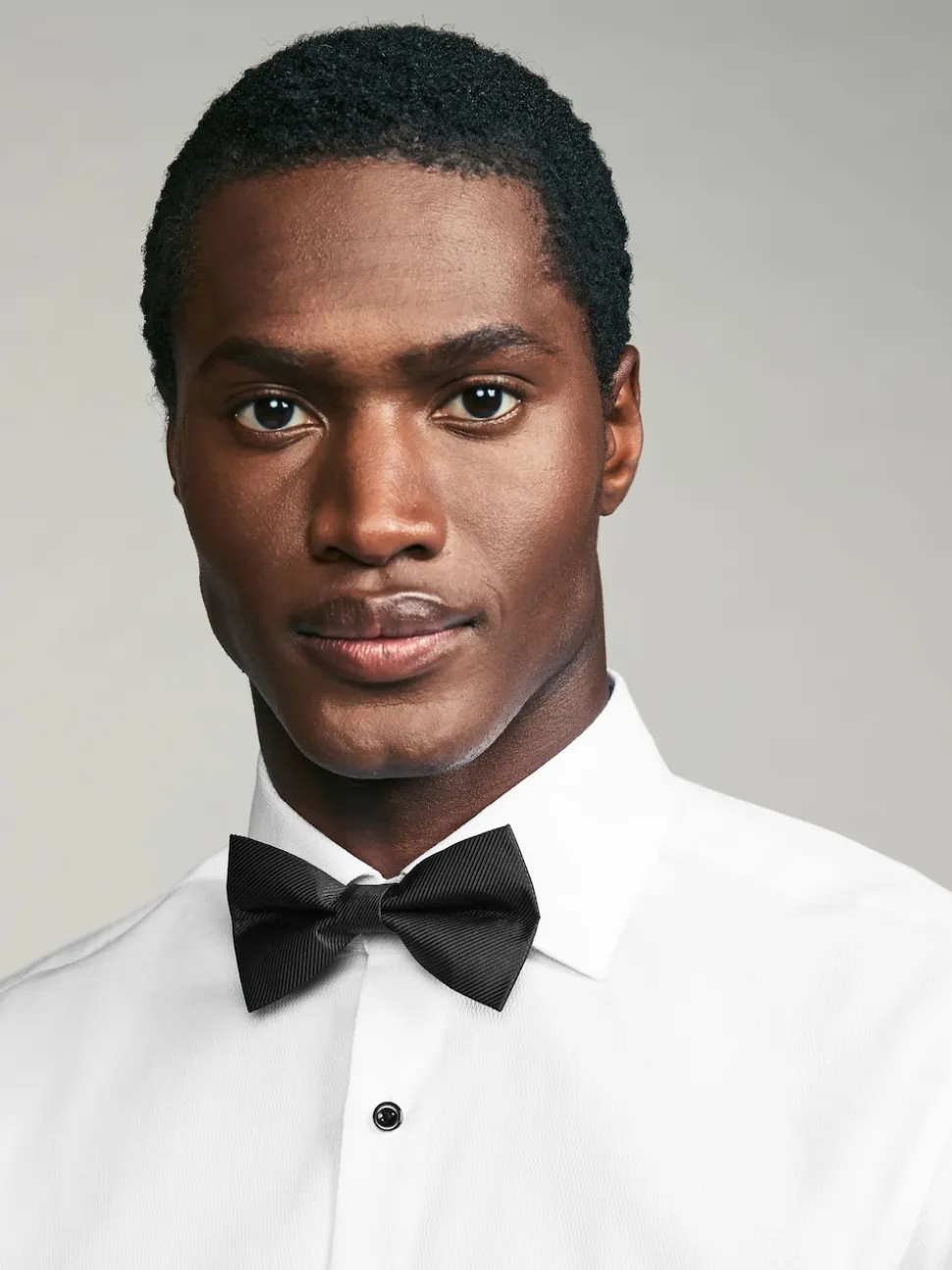 White Textured/Black Bow Tie Regular Fit Single Cuff Shirt And Bow Tie Pack