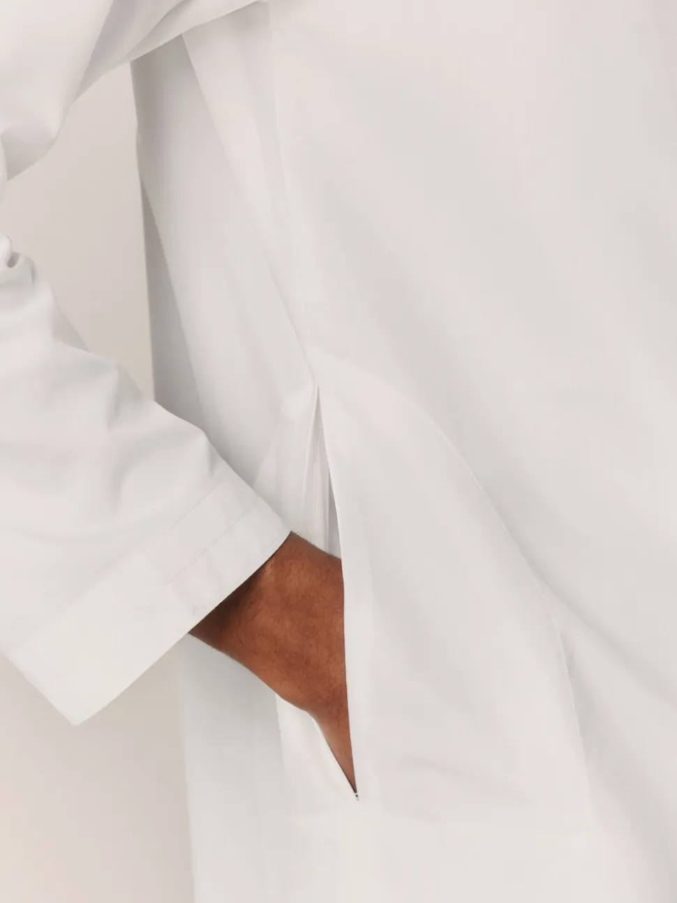 White Thobe