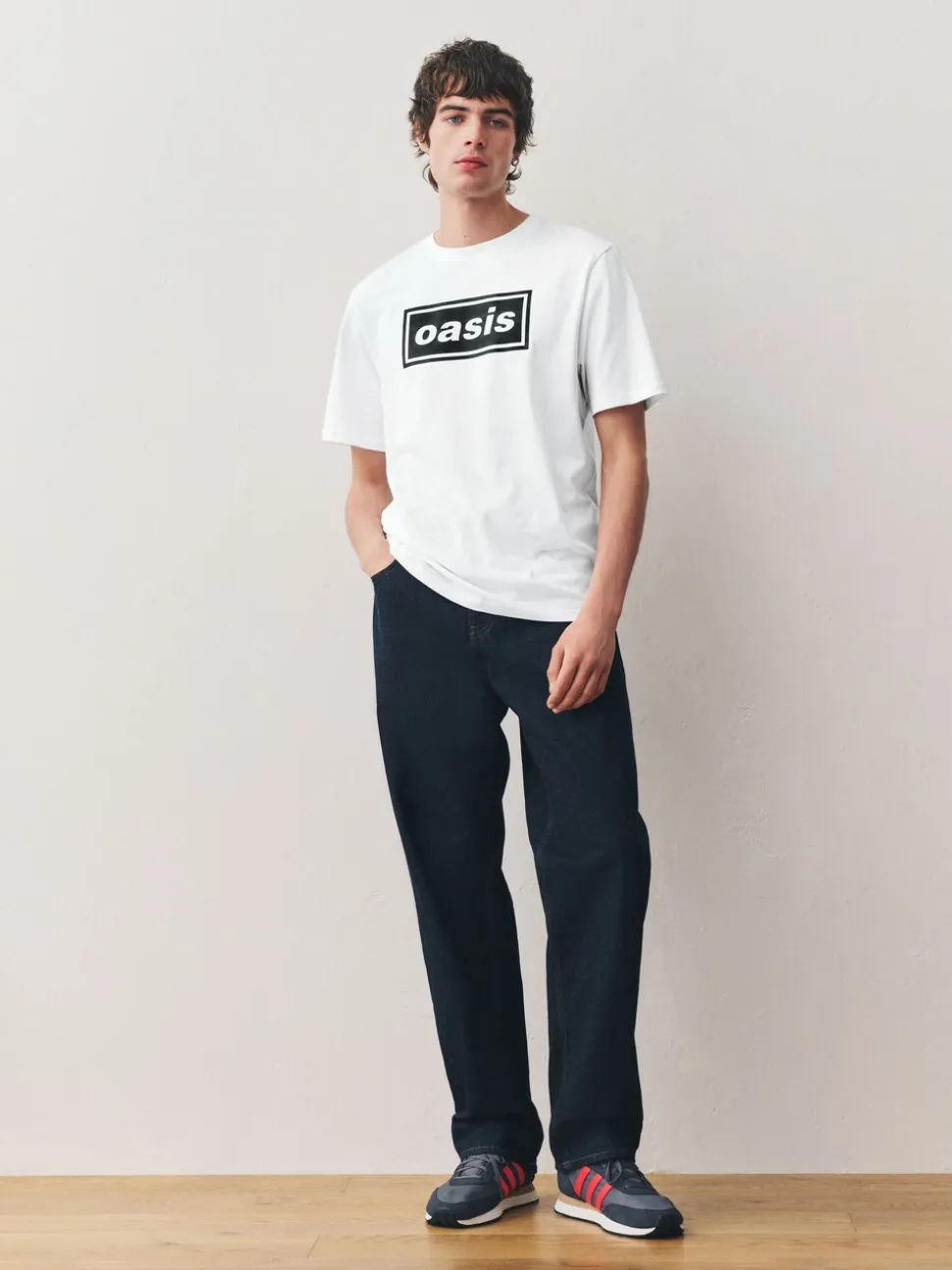 White/Black Oasis Graphic Band T-Shirt